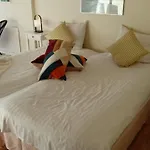 Mon Klintholm Vintage Bed & Breakfast