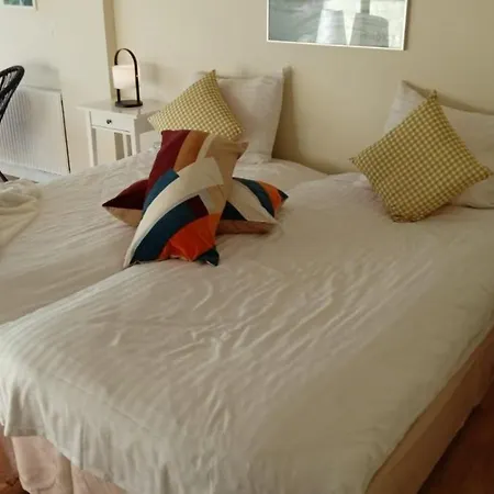 Mon Klintholm Vintage Bed and Breakfast