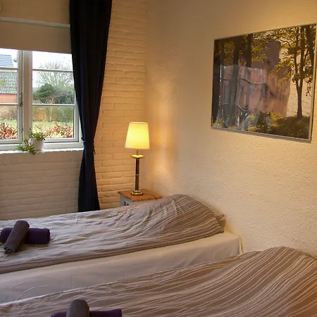 Mon Klintholm Vintage Bed and Breakfast Borre