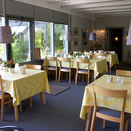Mon Klintholm Vintage Bed and Breakfast