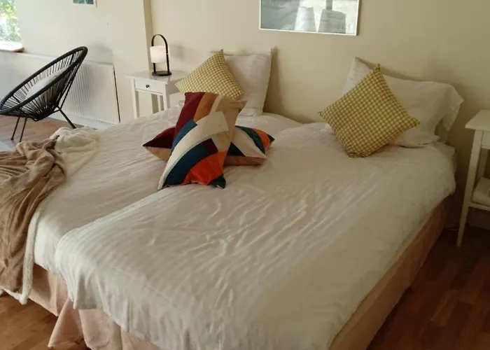Mon Klintholm Vintage Bed and Breakfast