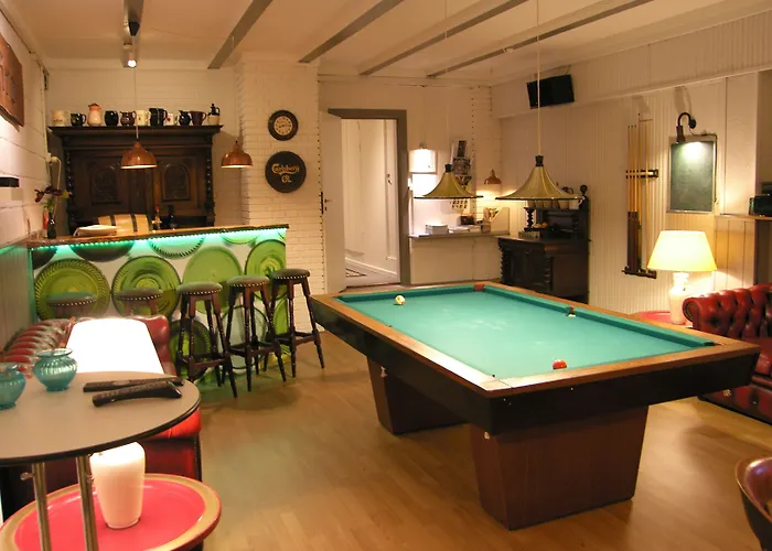 Klintholm Bistro Bed and breakfast